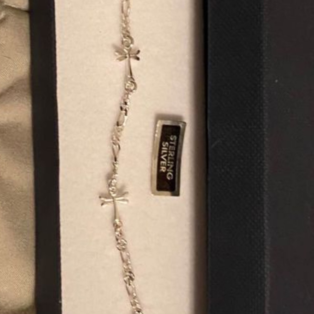 Gorgeous dragonfly bracelet or anklet. Sterling Silver925 Never worn/ out of box